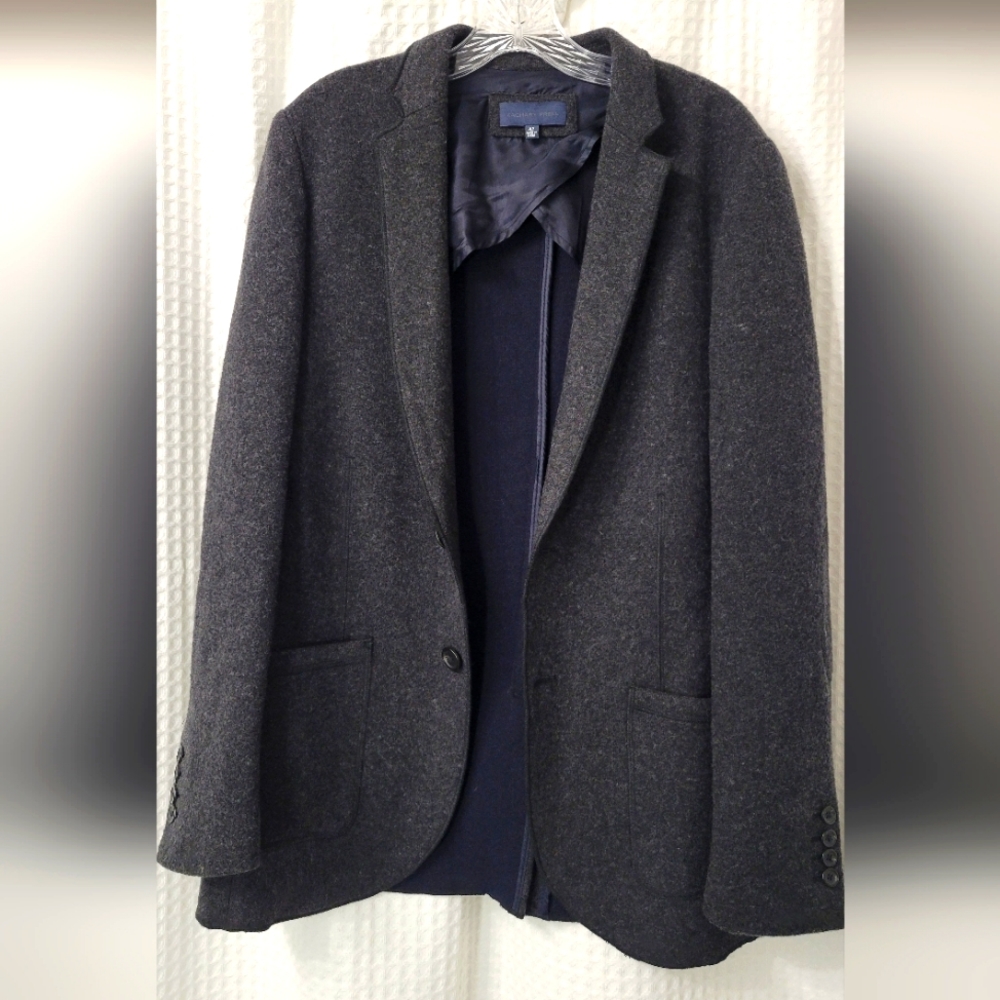 Zachary Prell, size 42, grey sports coat.